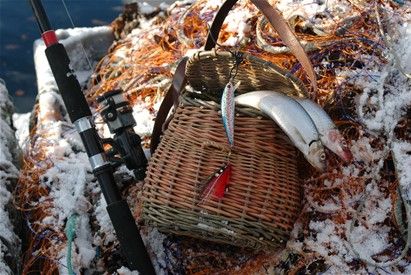 Den samme fisketaske set fra en lidt anden vinkel.  Tasken kan jo altså også bruges som en fancy dame-taske !!